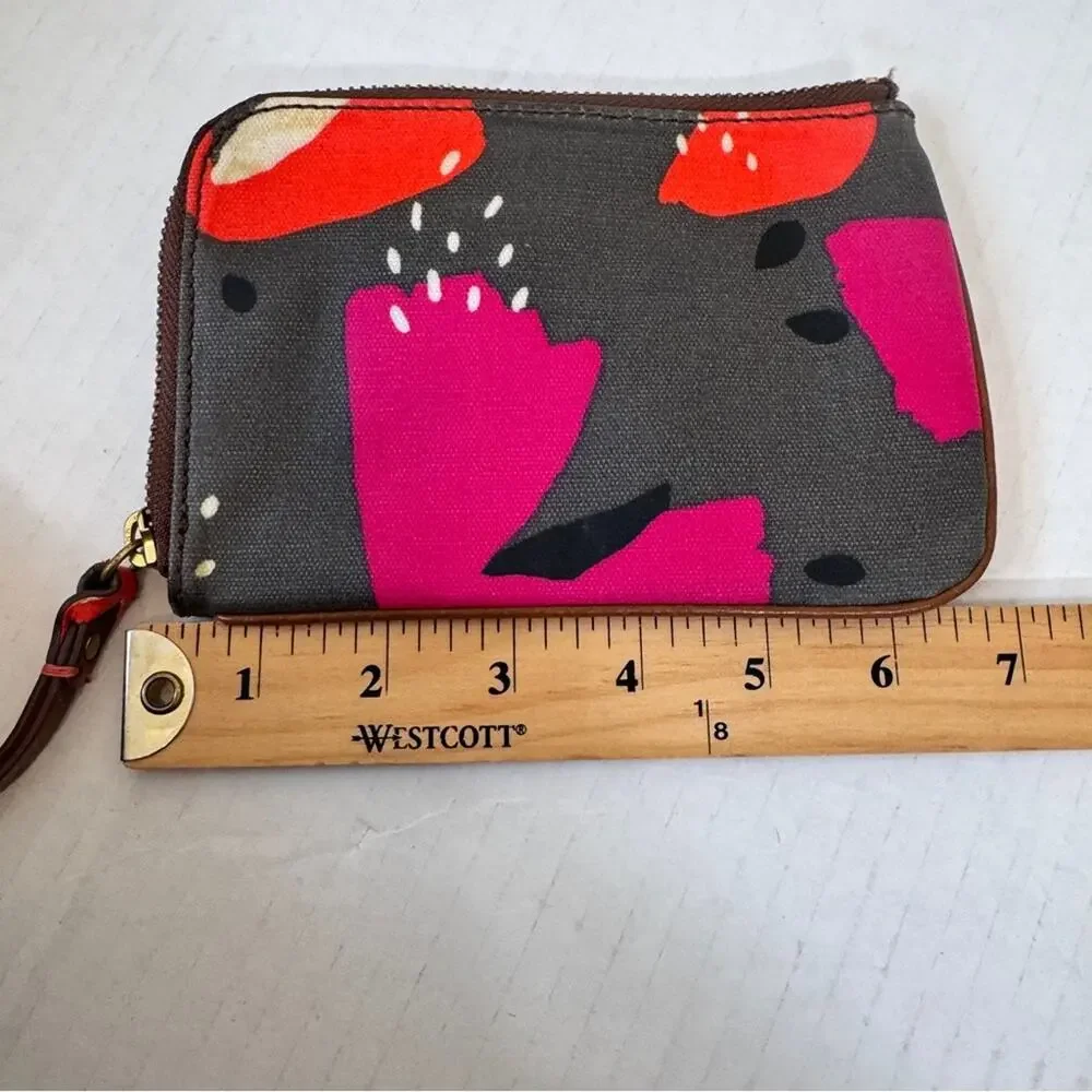 Fossil grey red